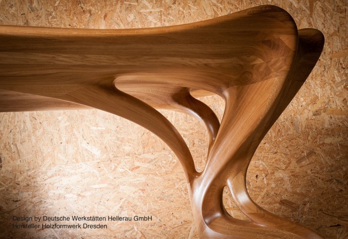 10 Tisch aus Holz Design by Deutsche Werkstätten Hellerau GmbH – Holzformwerk Dresden