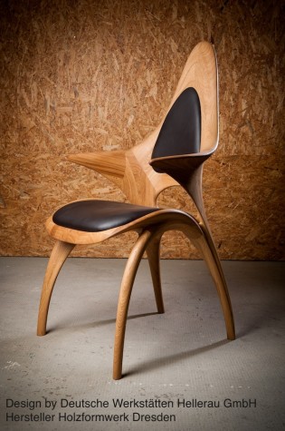 4 Stuhl aus Holz mit Leder-Polster Design by Deutsche Werkstätten Hellerau GmbH – Holzformwerk Dresden