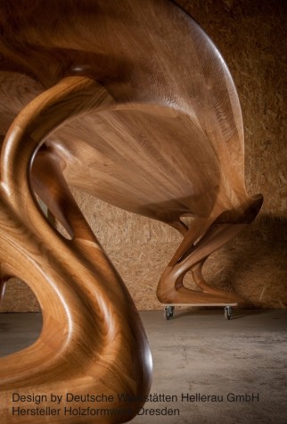 4 Tisch aus Holz Design by Deutsche Werkstätten Hellerau GmbH – Holzformwerk Dresden