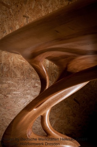 6 Tisch aus Holz Design by Deutsche Werkstätten Hellerau GmbH – Holzformwerk Dresden